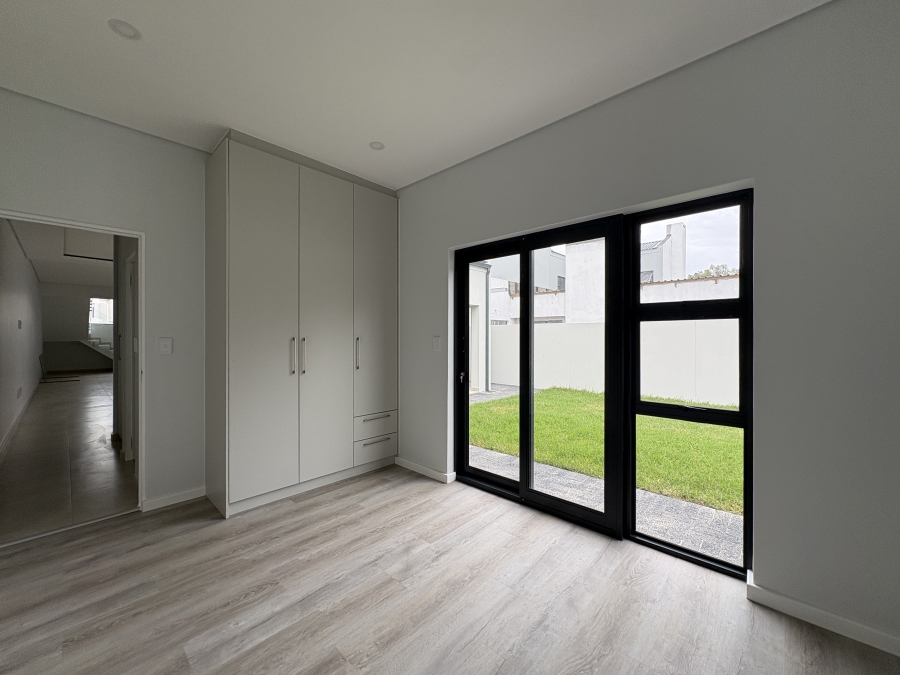 4 Bedroom Property for Sale in Sandown Western Cape